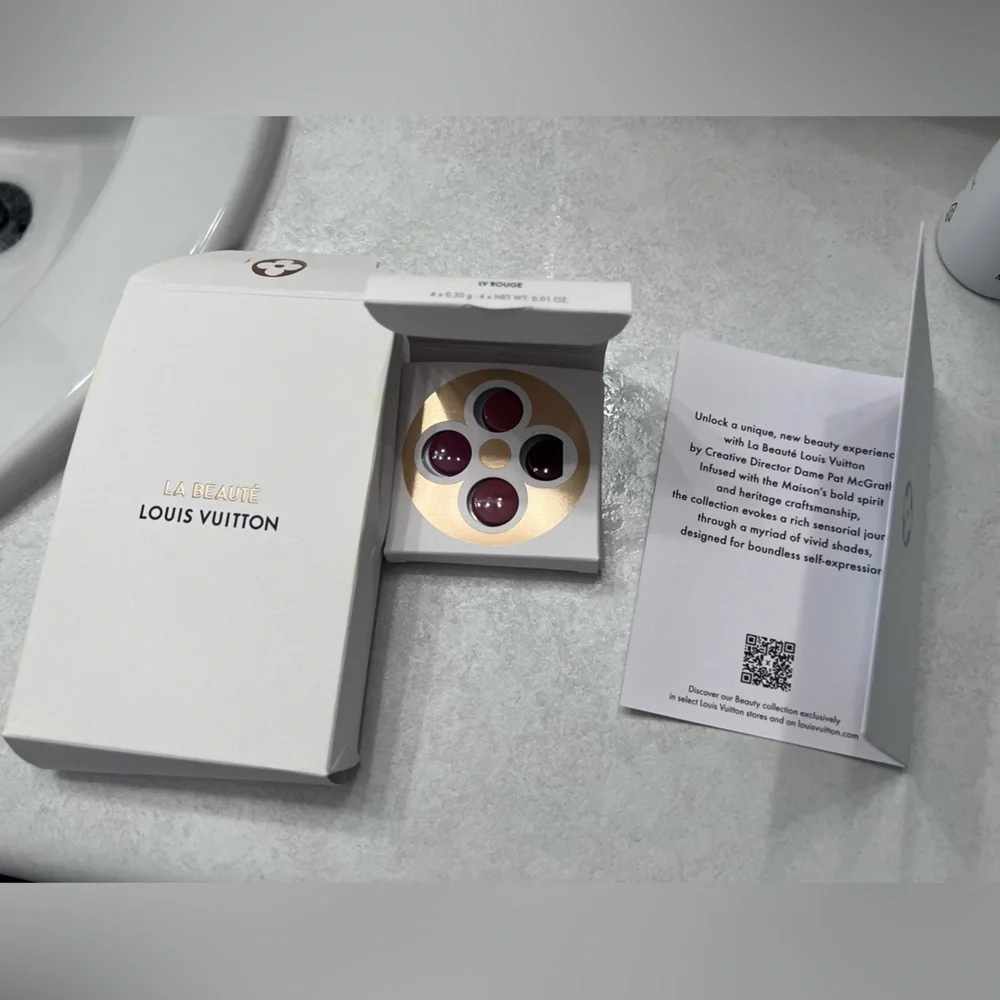 Louis Vuitton La Beauté rouge trial set new